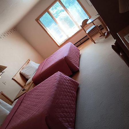 White Birch Inn Стърджън Бей Екстериор снимка