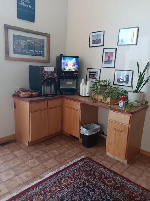 White Birch Inn Стърджън Бей Екстериор снимка